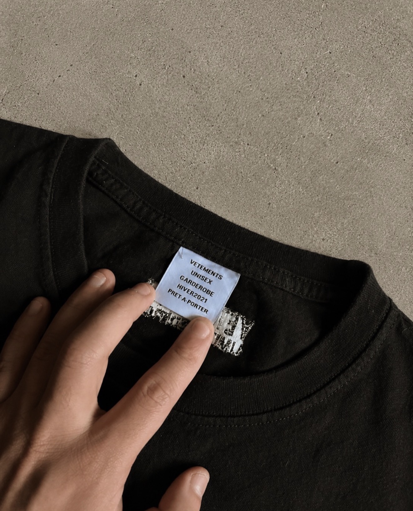 VETEMENTS ANARCHY LOGO TEE (XL)