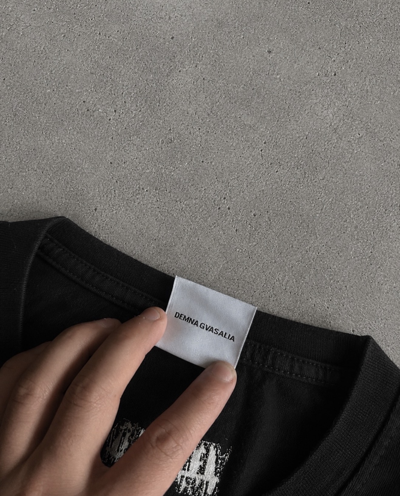 VETEMENTS ANARCHY LOGO TEE (XL)