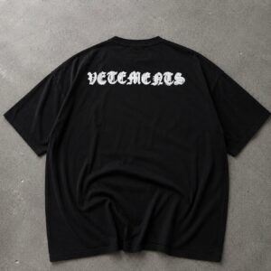 VETEMENTS ANARCHY LOGO TEE (XL)