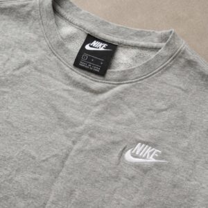 NIKE SWOOSH CREWNECK (L)