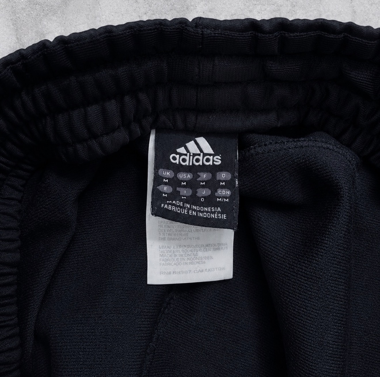 Adidas sport pant (M)