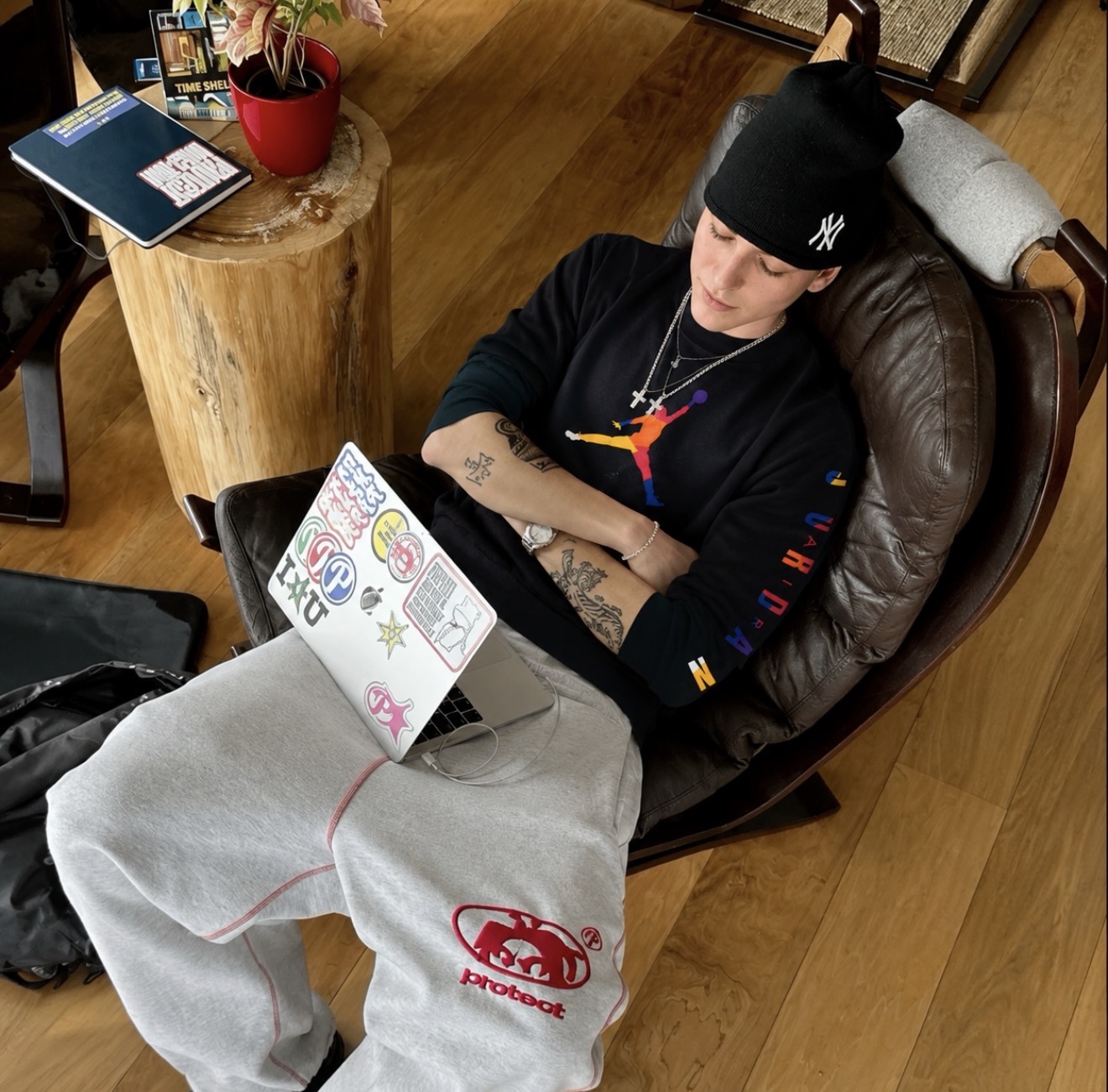 Jordan Big Logo Crewneck (L)